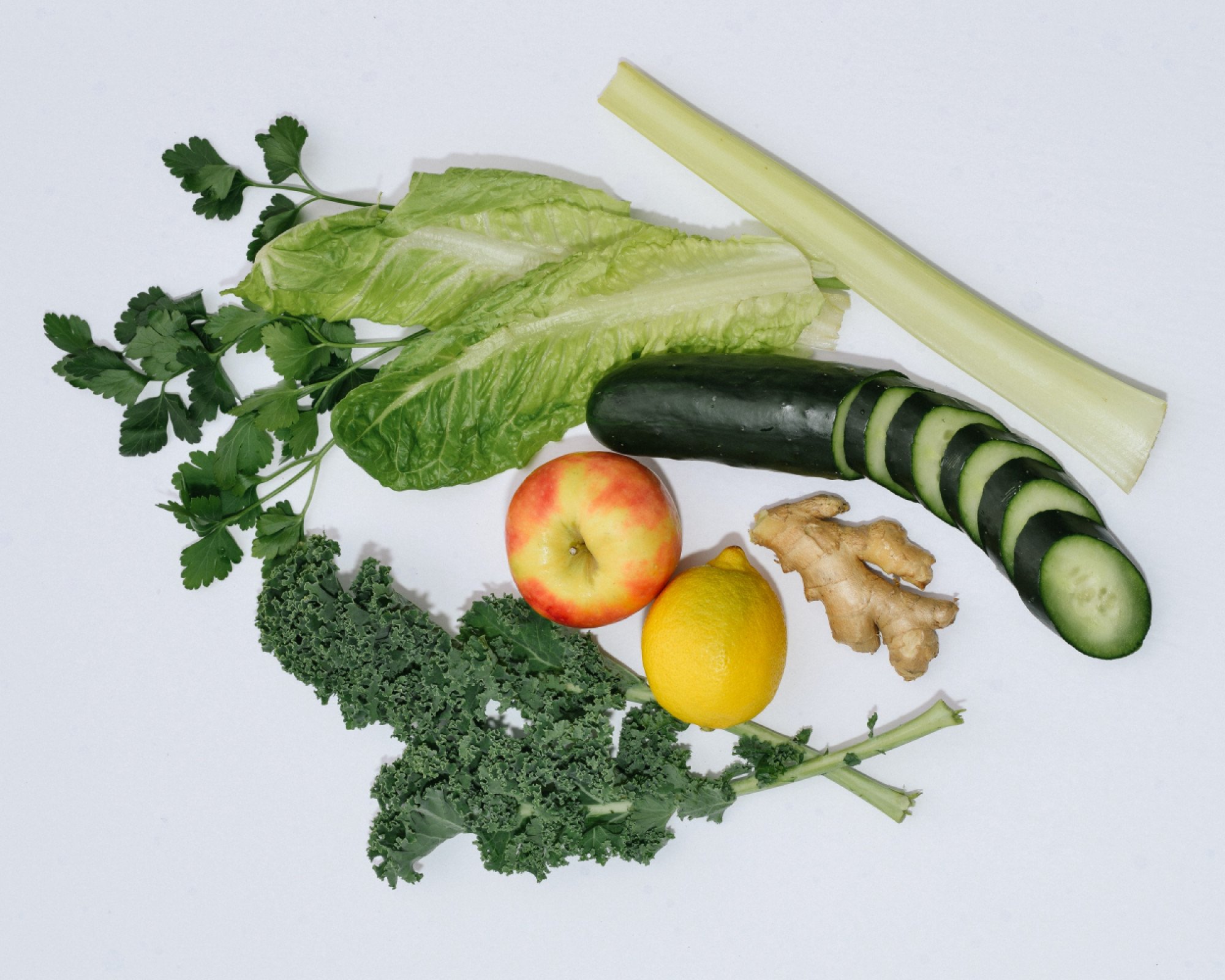 Does celery and cucumber juice detox and help with bloating?