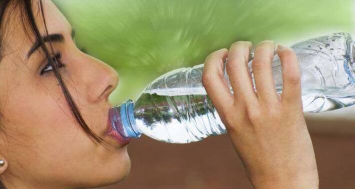 Drinking too much water by athletes can cause death ...