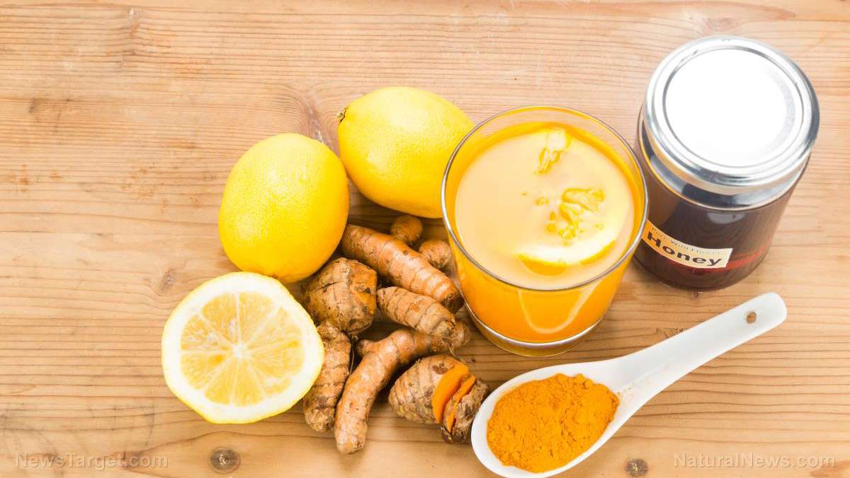 Fight heartburn with a refreshing glass of ginger, honey and lemon juice
