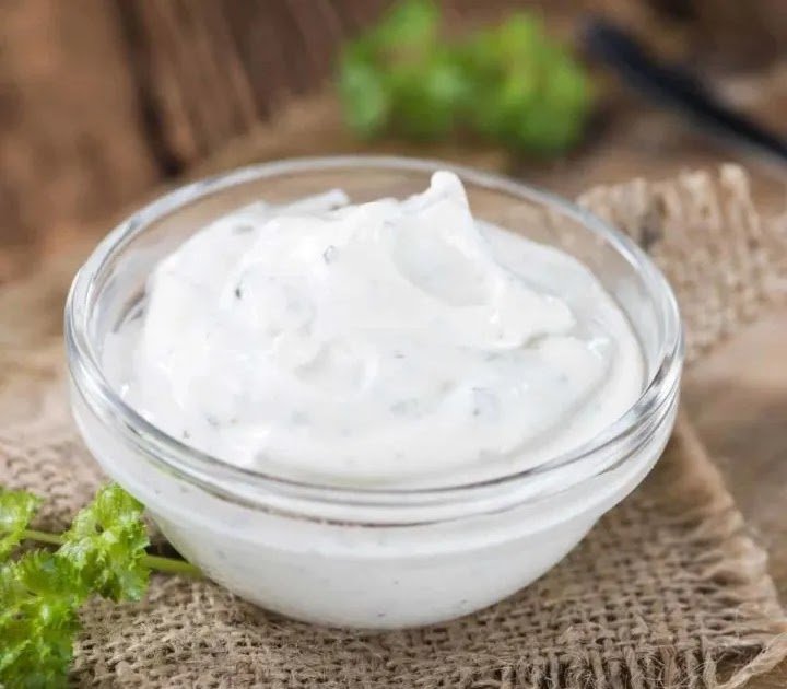 How Long Does Sour Cream Last Out Of The Fridge : Easy ...